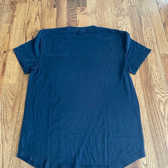 A&F cotton short sleeve t-shirt - Picture 2 of 4